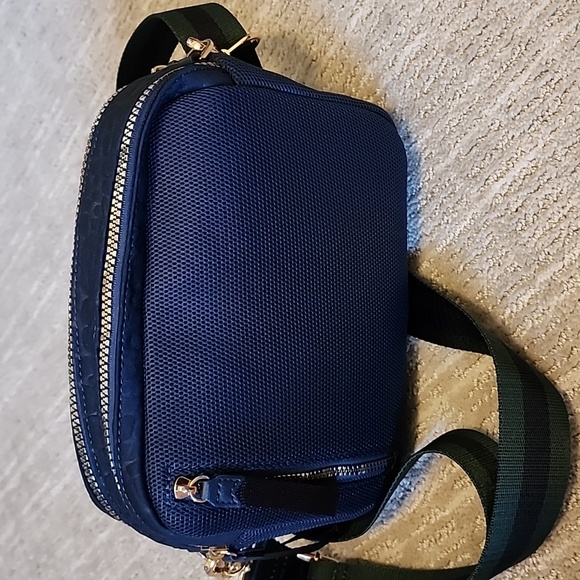 Stella & Dot Crush It Crossbody Camera Bag Navy/Green Strap - Picture 2 of 6